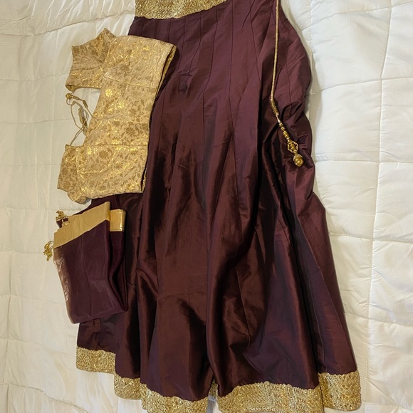 3 piece Lehnga - Picture 1 of 4